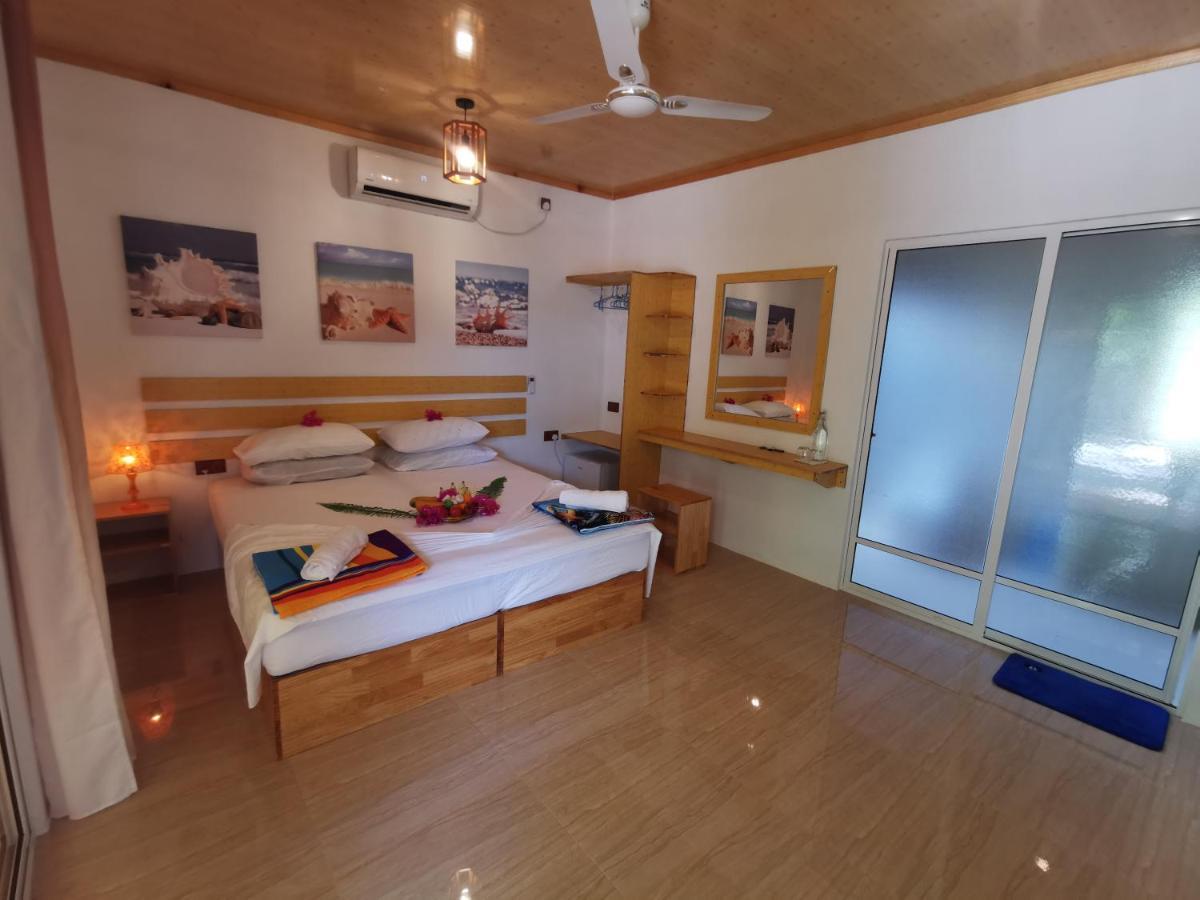 Blue Water Thoddoo Inn 외부 사진